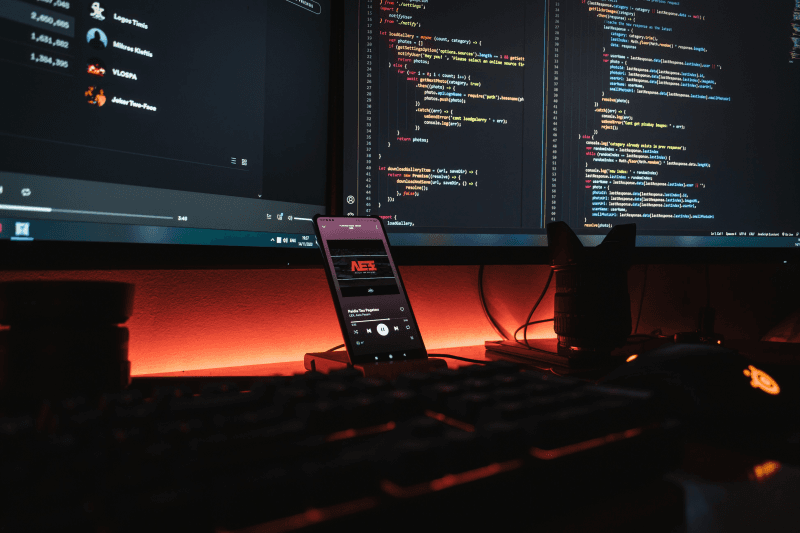 React Suspense and Concurrent Mode: Unlocking New UI Patterns's cover image